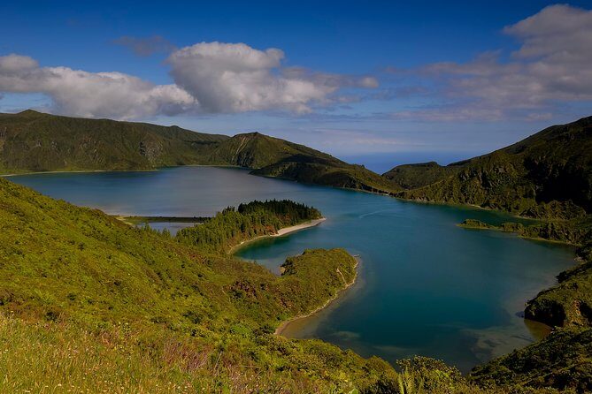 Lagoa do Fogo Volcano and Caldeira Velha Hot Springs - Analyzing Value and Practicalities