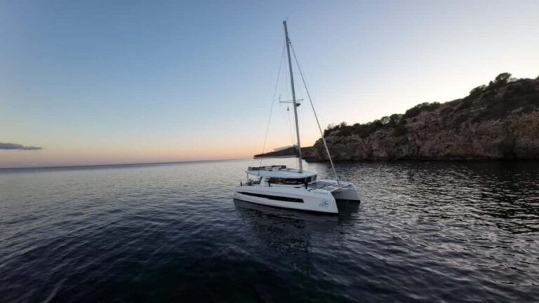 Lagos: Cliffs and Secret Caves in a Cervetti 44 Sail - The Exterior and the Best Spots