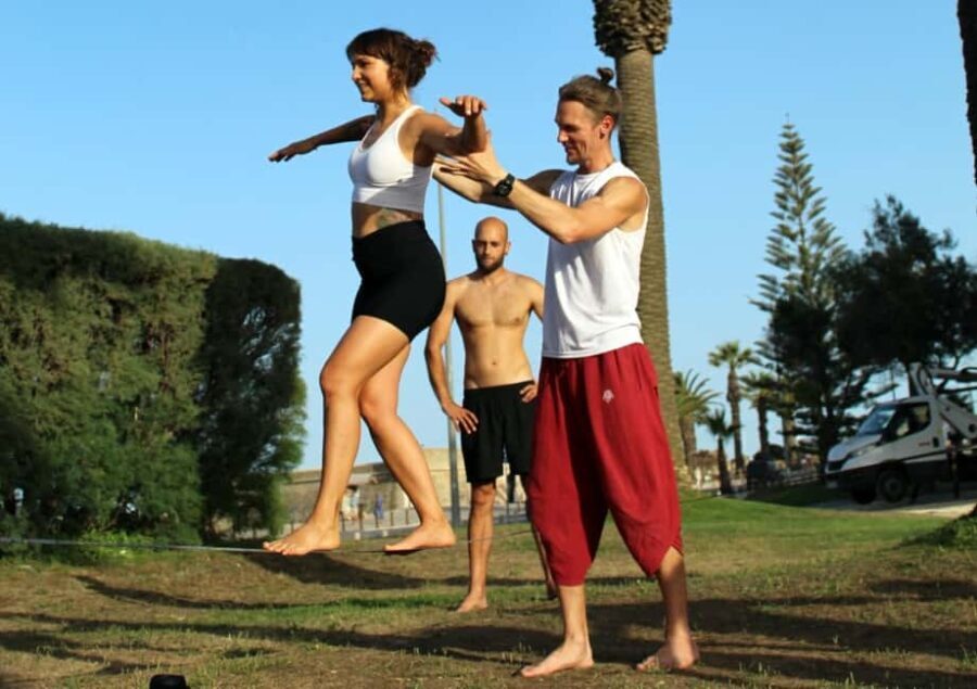 Lagos: Slacklining Made Easy | Yoga & Slacklining - The Benefits You’ll Feel