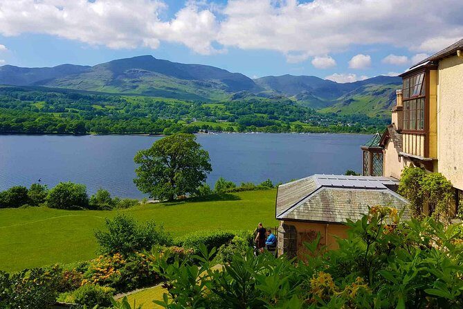 Lakes & mountains, spectacular scenery with an easy short walk - The Experience in Detail