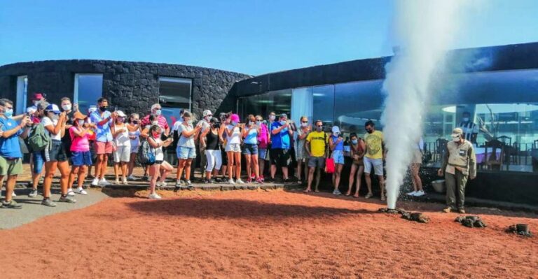 Lanzarote: Full-Day Island Highlights Tour - Cave Discoveries: Cueva de los Verdes & Jameos del Agua