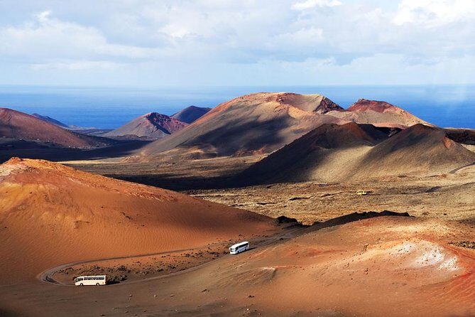 Lanzarote Volcano and Wine Region Tour from Fuerteventura - What the Experience Looks Like