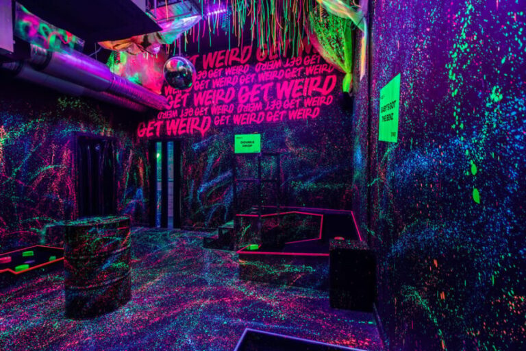 Leeds: Junkyard Golf Tickets for 9 or 18 Holes - Who Should Consider This Experience?