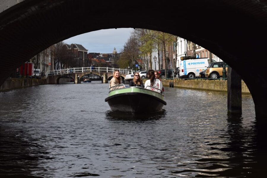 Leiden: Electric Boat Rental - Who is This Experience Best For?