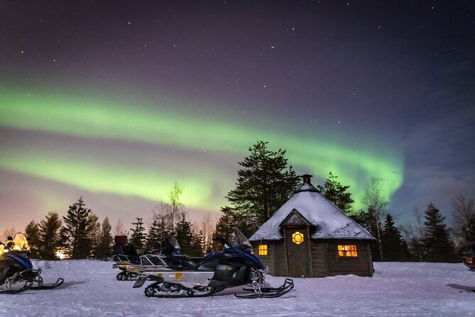 Levi Northern lights by snowmobile - The Snowmobile Experience: Safety, Comfort, and Fun