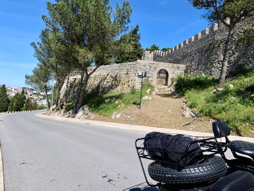 Lisbon : Discover Sesimbra Motorcycle side-car Tour - A Deep Dive into the Sesimbra Sidecar Tour