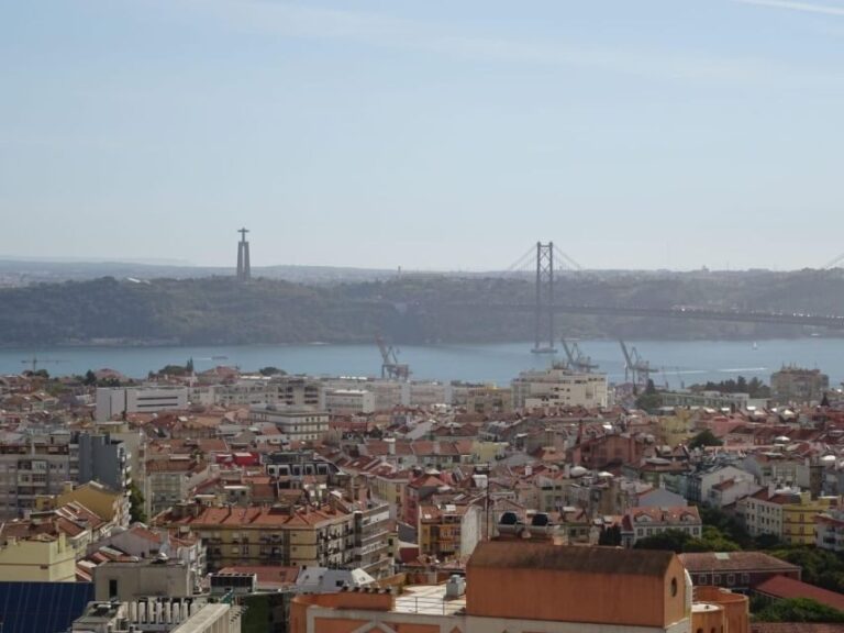 Lisbon: half day guided sightseeing tour by tuk tuk - Who Should Consider This Tour?