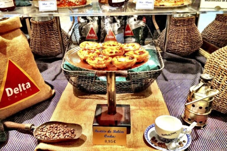 Lisbon: Half-Day Night Group Tour w/ Fado Dinner Show - What Makes This Tour Stand Out