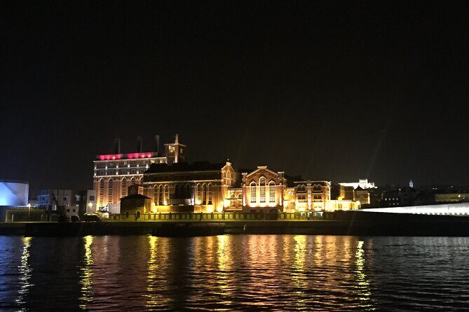 Lisbon Night Sailing Tour with a Drink- 2h Small Group Tour - Final Thoughts