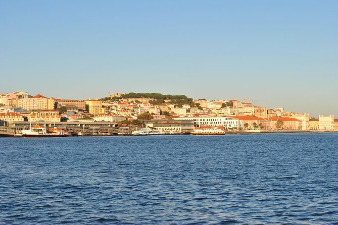 Lisbon Old town Sailng Cruise with a drink- 2h Small Group Tour - Authentic Insights from Reviewers