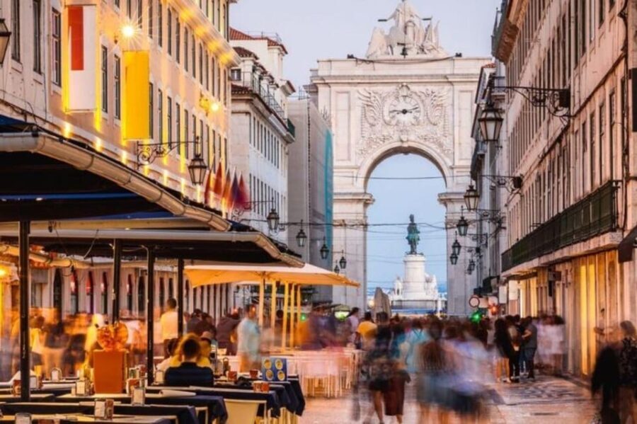 Lisbon: Private Half-Day City Tour with Hotel Pickup - Exploring the Heart of Lisbon: Alfama and Beyond
