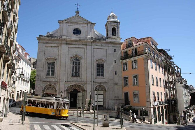 Lisbon Private Tour by Electric Tuk Tuk - Who Should Consider This Tour?