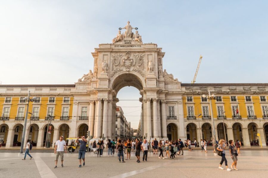 Lisbon: Rua Augusta Arch Admission Ticket - The Climb and the Views