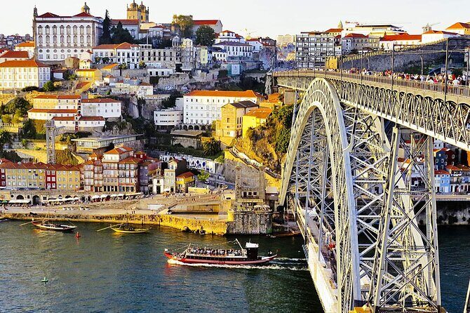 Lisbon to Porto with stops Óbidos-Nazaré-Fátima-Coimbra-Aveiro - Why This Tour Offers Great Value