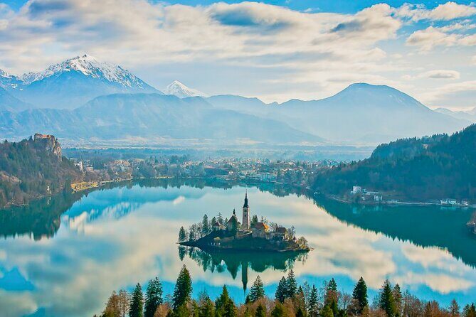 Ljubljana and Bled Lake - small group - day tour from Zagreb - Who Should Consider This Tour?