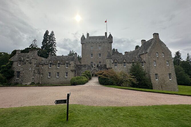 Loch Ness Tour: Day Trip to Loch Ness, Outlander Sites and More - Who Should Consider This Tour?