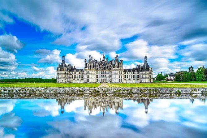 Loire Valley Full-Day Private Guided Tour with Hotel Pickup - FAQ