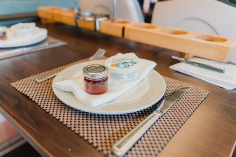 London: Afternoon Tea Bus with a Glass of Prosecco - The Value of the Afternoon Tea Bus Experience