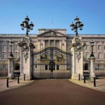 London: Buckingham Palace & Royal City Walking Tour - A Detailed Look at the London Royal & Political Landmarks Tour