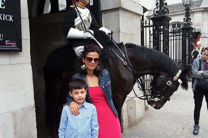 London Highlights Family-Friendly Walking Tour with Top Guide - Suitable For