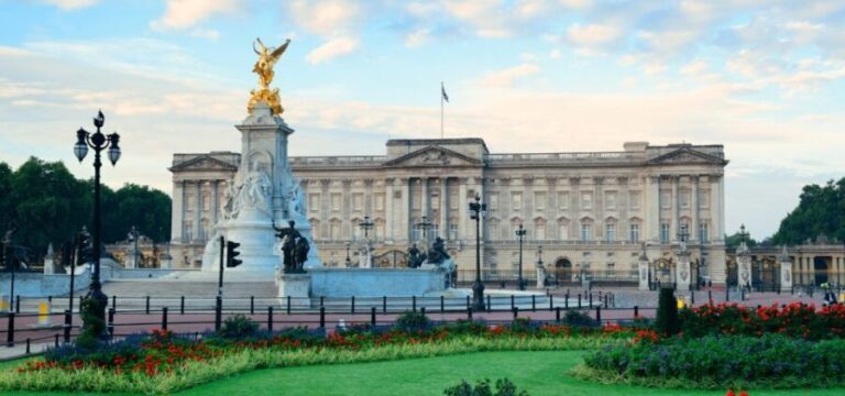 London: Historical Walking Tour in Westminster with an APP - Practical Details and Tips