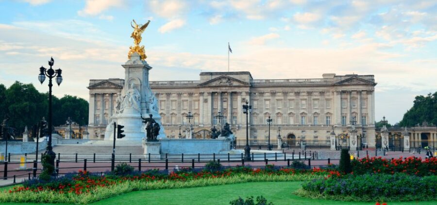 London: Historical Walking Tour in Westminster with an APP - Practical Details and Tips