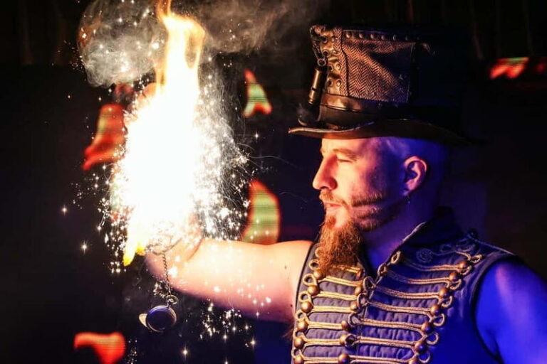 London: Kabaret Exposé - Who Should Book This?