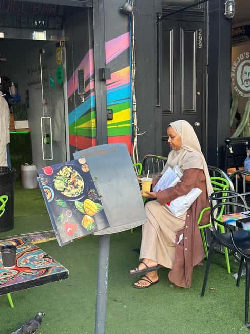 London: Notting Hill Local Tour with Breakfast & Lunch - The Experience: What You Can Expect