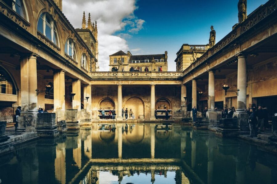 London: Private Tour of Bath with Guide and Transfer - Exploring Bath: What to Expect at Each Stop