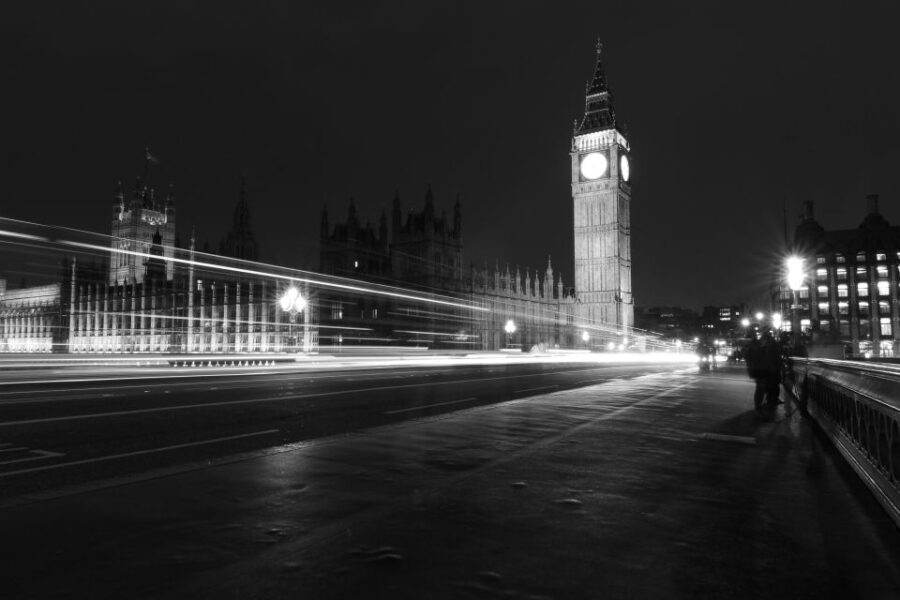 London: Private Walking Tour with a Local - Detailed Breakdown of the Tour Experience
