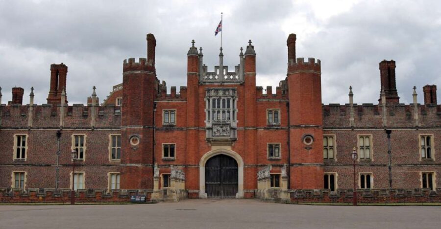 London: Richmond to Hampton Court River Thames Cruise - FAQ