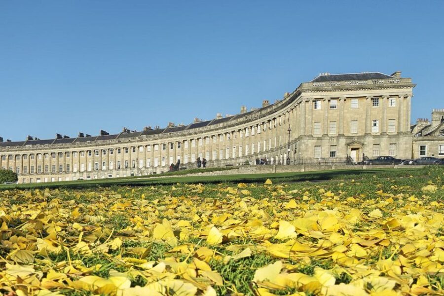 London: Stonehenge, Bath, Lacock, & Avebury Small Group Tour - Transportation and Guides: The Small-Group Advantage