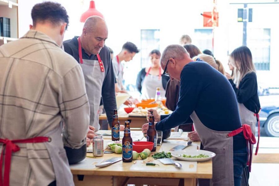 London: Vegetarian Chinese Cooking Class with Wine - Who Will Love This Class?