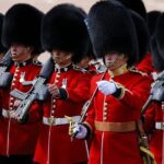 London Vintage Bus Tour Including River Thames Cruise with Optional Lunch - Optional Fish and Chips Lunch: A True British Feast