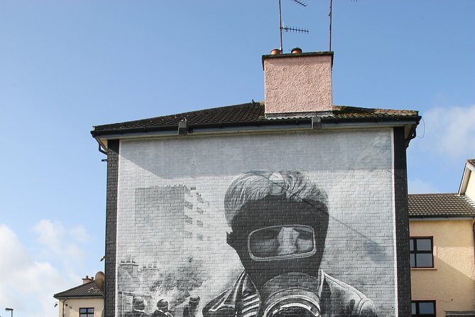 Londonderry Private Walking Tour With A Professional Guide - Who Should Consider This Tour?