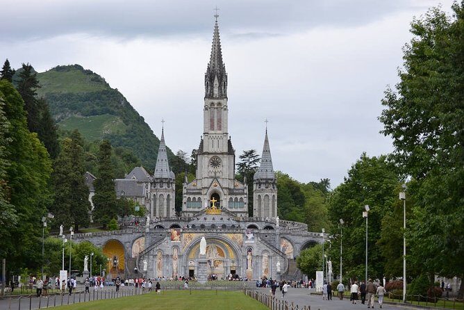 Lourdes Sanctuary Private Tour & Hotel Pickup from San Sebastian - What Makes This Tour a Great Value