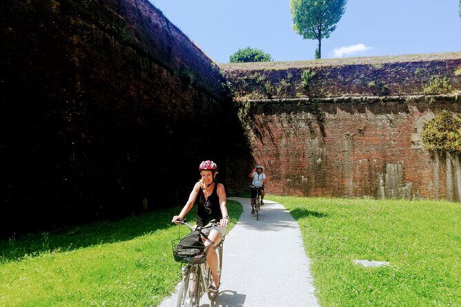 Lucca: self-guided bike tour + picnic in the vineyards - Practical Details