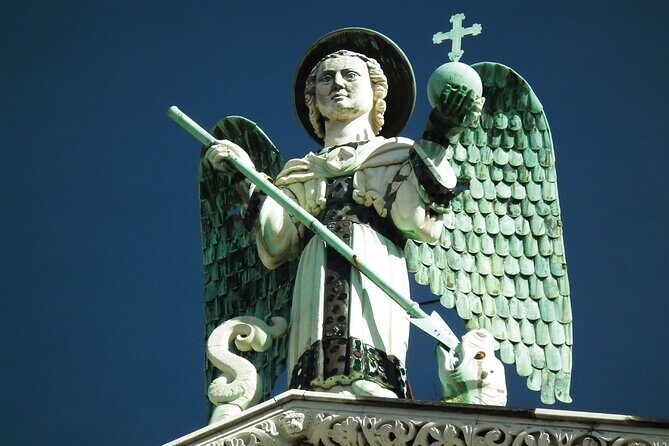 Lucca Walking Tour with Audio and Written Guide by a Local - Practical Details & Tips