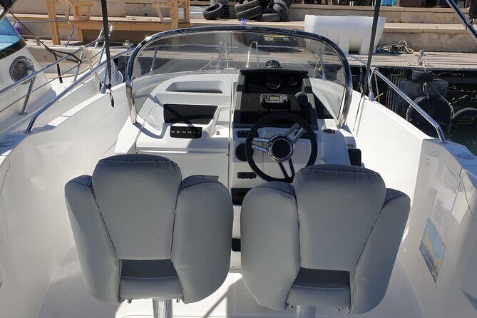 Luxury- Karnic SL701 Private Self-Drive Boat Hire - What We Loved About This Experience