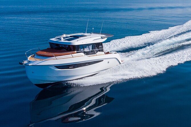 Luxury Private tour on the Kavi 9 Yacht 2025 - Who Will Love This Tour?