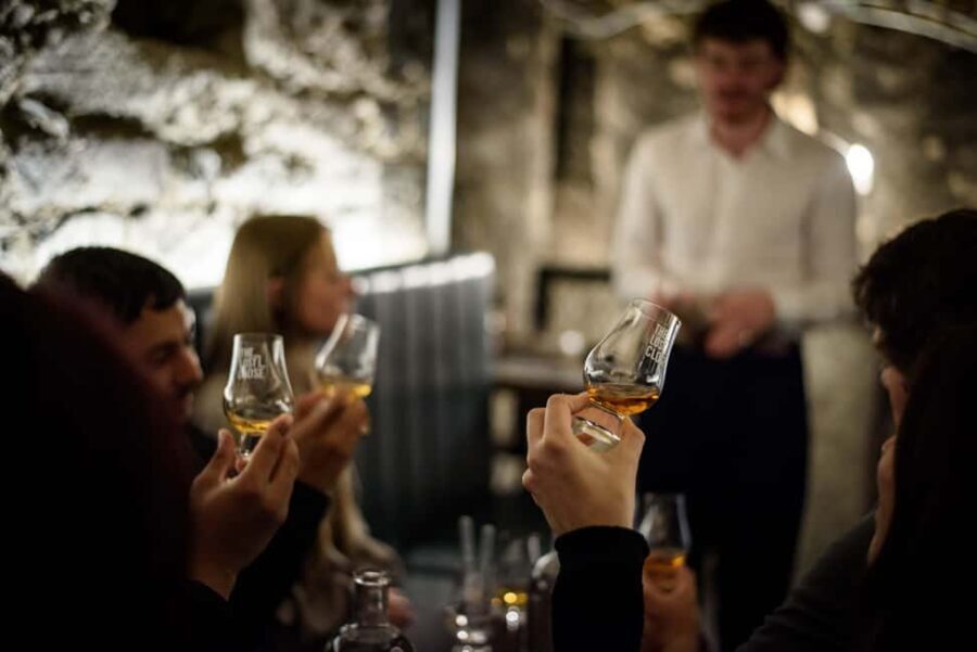 Luxury Whisky Tasting in Edinburgh's Underground Vaults - Who Will Love This Tour?