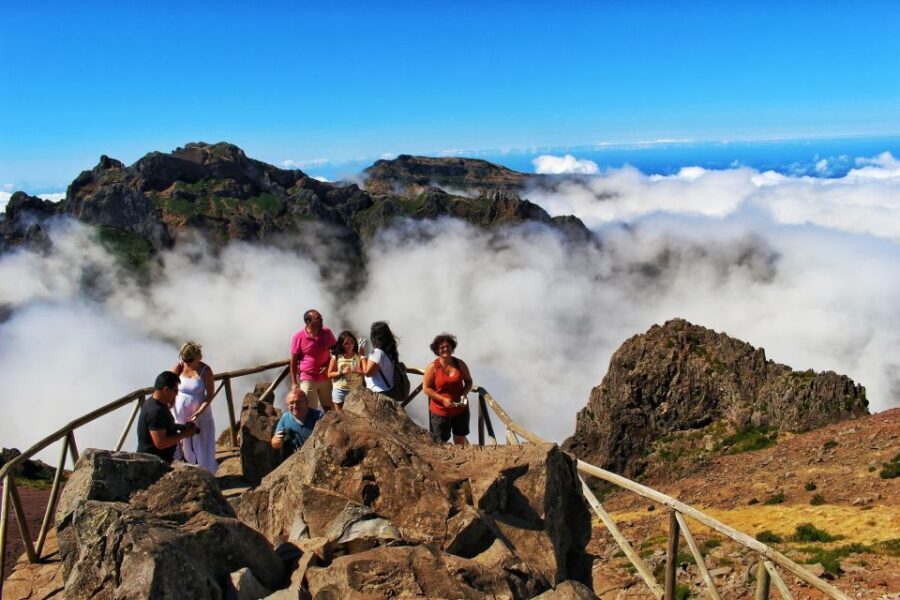 Madeira : Nun's Valleys and Pico Areeiro 4X4 Tour - Curral das Freiras: The Valley of the Nuns