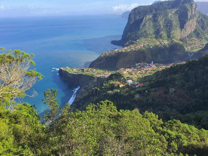 Madeira: Santana; Discover the enchanting East: Duration 7,5h - What’s Included & What’s Not