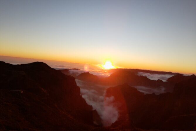 Madeira Sunset in Pico do Arieiro - Authenticity and Value