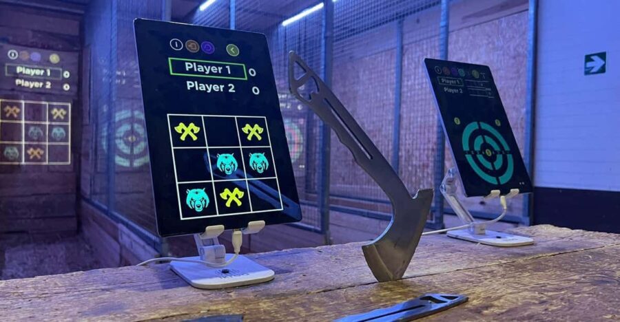 Madrid Atocha : Interactive Axe Throwing 2h - Key Points