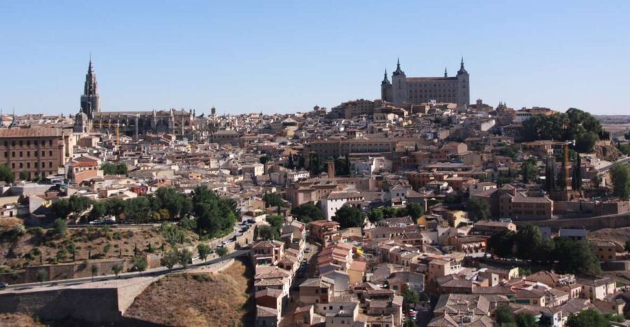 Madrid: Full-Day Guided Tour of Toledo with Cathedral Visit - What’s Included & What’s Not