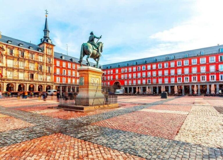 Madrid Walking Tour: Sol, Plaza Mayor,Royal Palace, Gran Via - A Deep Dive into the Itinerary