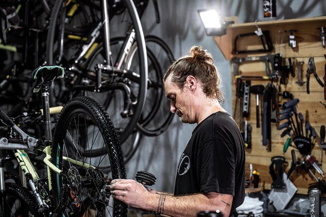 Malaga Highest Peak E-Bike Tour: White Village Olias and El Palo - Duration and Practicalities