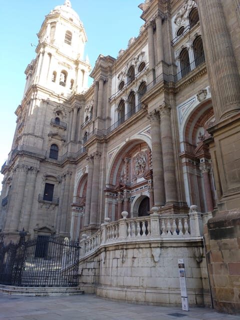 Malaga: Old Tour Walking Tour w/Cathedral & Picasso Museum - Detailed Breakdown of the Itinerary
