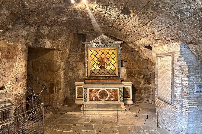 Mamertine Prison and Catacombs small group tour with driver - FAQ